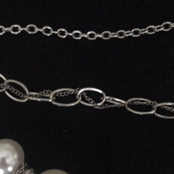 Silver and pearl necklace - Picture 4 of 5